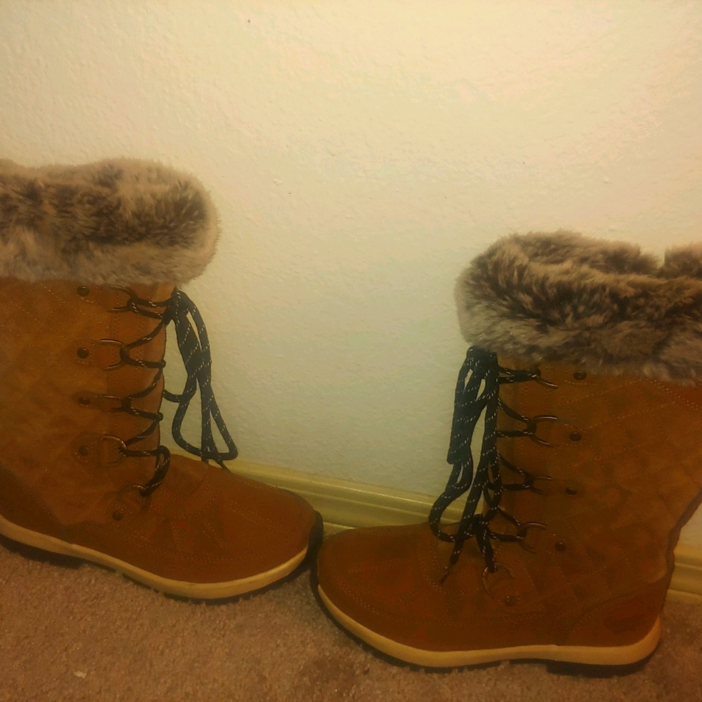 BearPaw Winter Boots